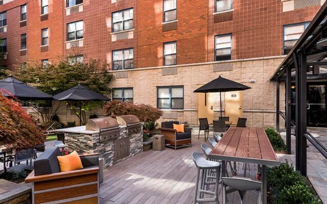 Global Luxury Suites at Monroe