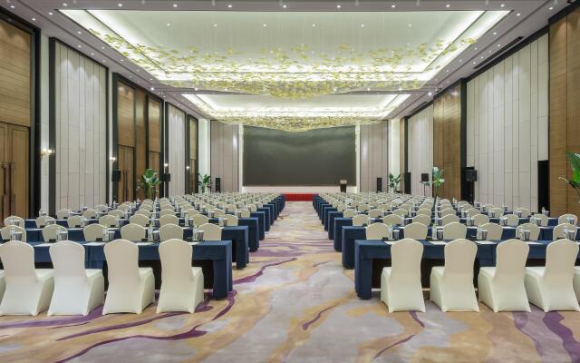 Crowne Plaza Yibin by IHG