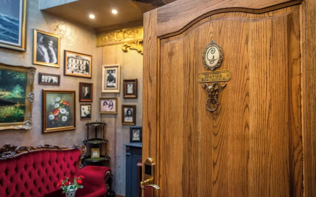 Bey House Royal Hotel