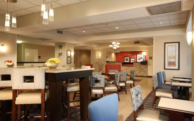 Hampton Inn Pennsville