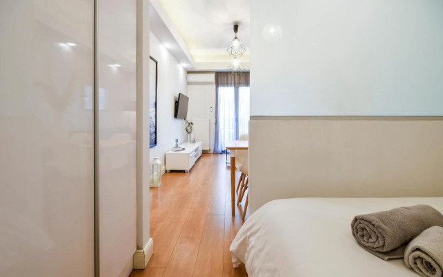 #SKGH Avra luxury suite -WhiteTower