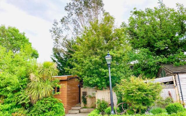Amber Lodge Hickstead-A