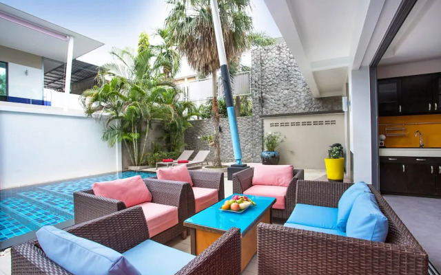 Chic and Modern 3BR Pool Villa Kloua