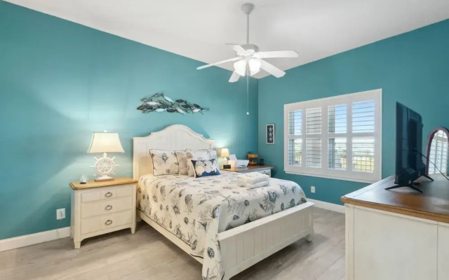 Spacious 3BR Condo by The Beach Ocean Park - 106