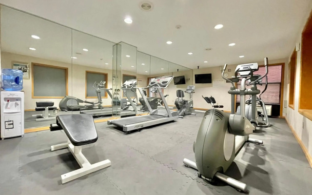 FairBridge Inn & Suites Fort Wayne