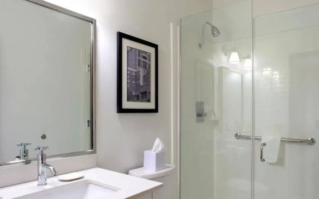 Capital Circle Inn and Suites