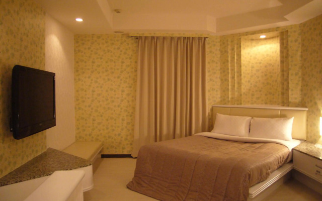 Windmill Fashion Hotel