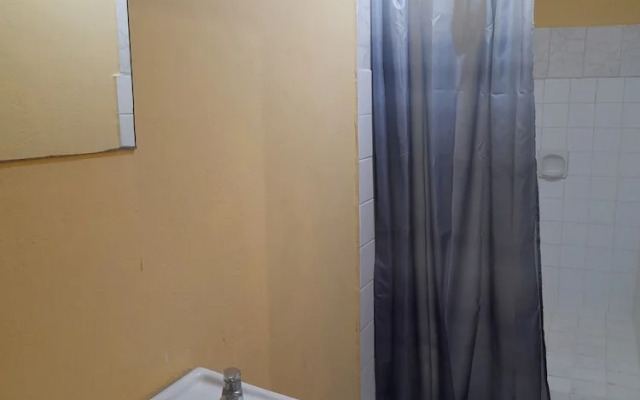 Queen's Comfort Inn