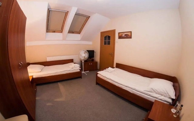 Hotel Marand