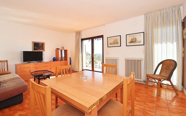 BTB By the Beach Zodiac