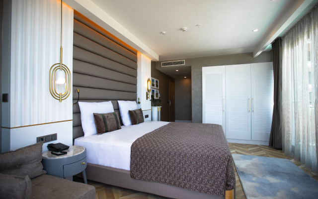 Alexia Resort & Spa