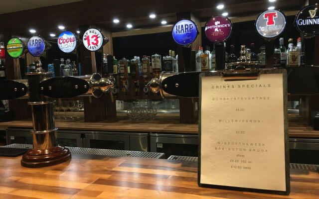 Glen Eden Hotel