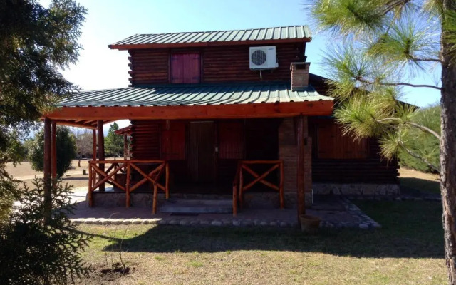 Las Cortaderas Cabanas De Tronco