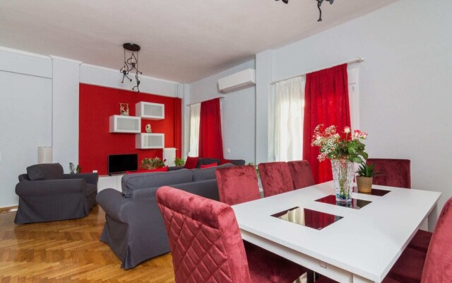 Adorable 2 Bedrooms Apartment in Athens