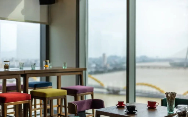 Wink Hotel Danang Centre - 24hrs Stay
