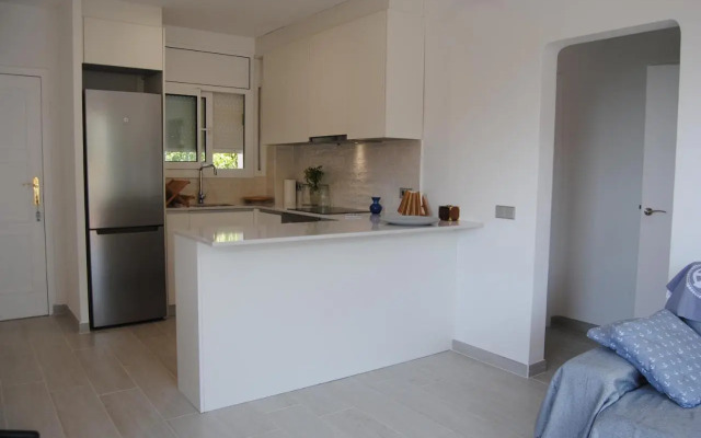 319 - Apart. Estoril