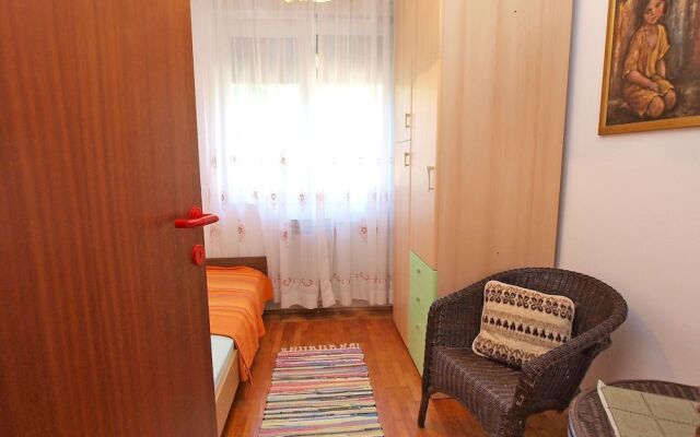 Apartments Vladislava 906