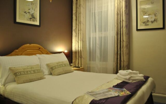 Taunton Guest House