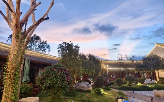 Yun Shang Yi Ju Spring Resort