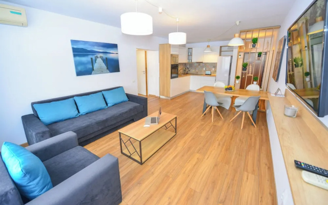Sunshine Apartment - Cismigiu Gardens