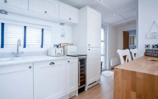 Shearwater 30 - 2 Bedroom Lodge - Summerhill