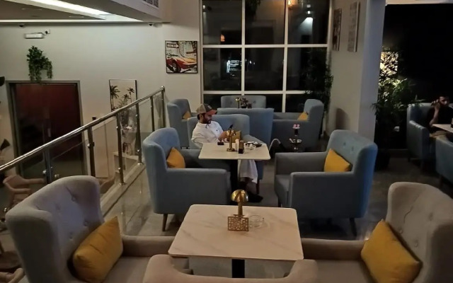 Eliana Hotel