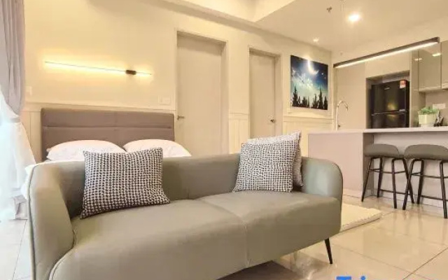 TRION The 101 Family Suite Pool & KL City View