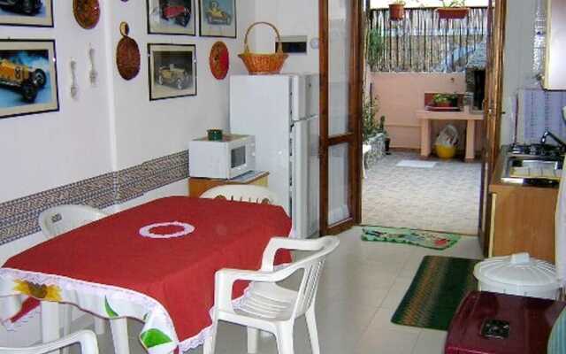 Apartment With 2 Bedrooms In Villasimius With Balcony