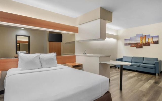 SureStay by Best Western Sacramento South Natomas