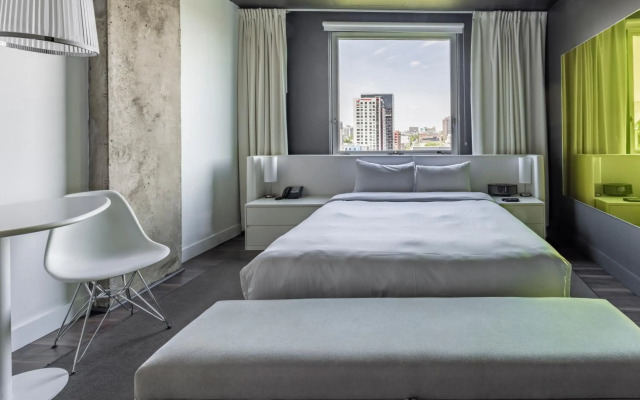 Hotel Zero 1
