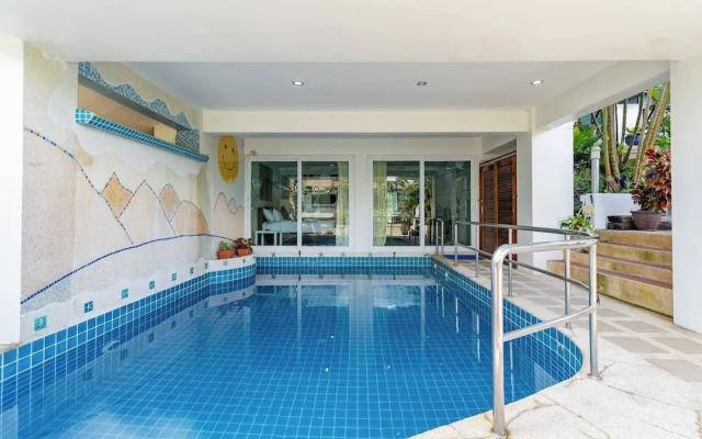 Luxurious 5-bedroom Pool Villa in Heart of Patong, Phuket