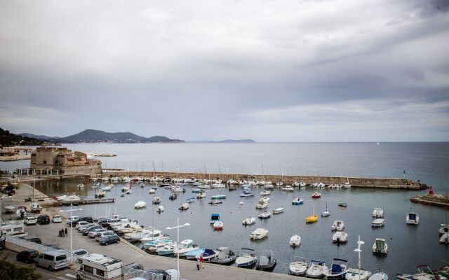 Best Western Plus La Corniche