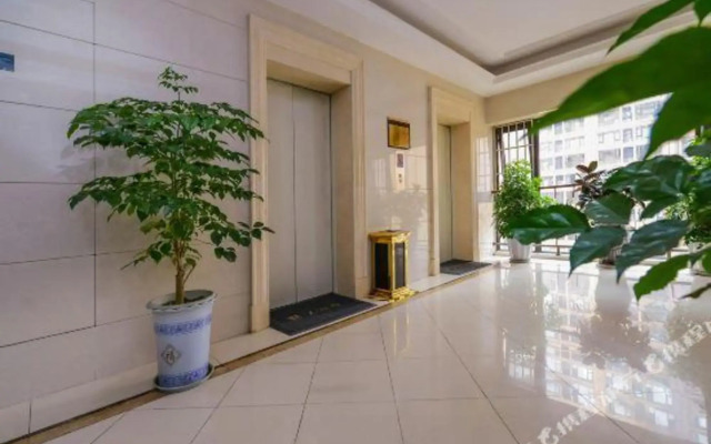 Major Hotel (Chengdu Century City New Exhibition Center)