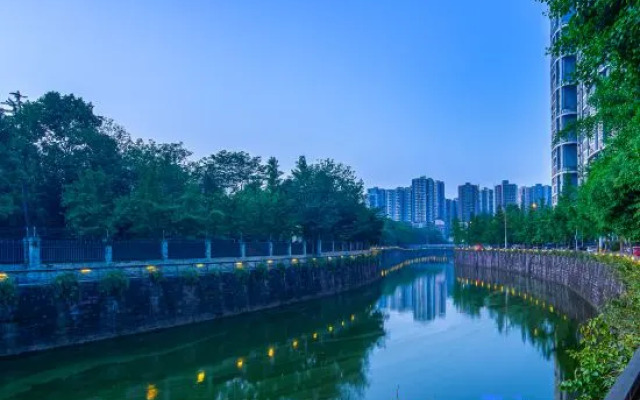 Chongqing Bishan Rezen Select Hotel