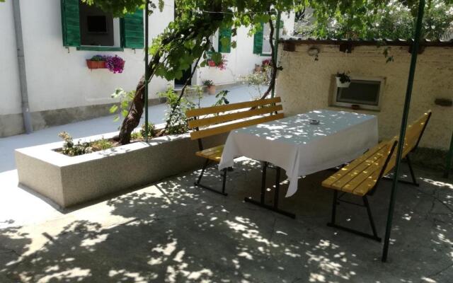 Apartments Odrina
