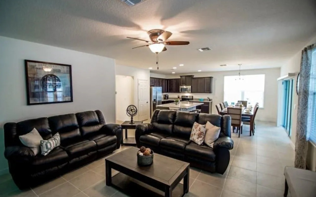 Suffolk Place Holiday Home 4111