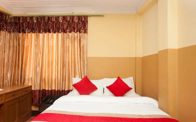 SPOT ON 383 Hotel Himalayan Ashoka