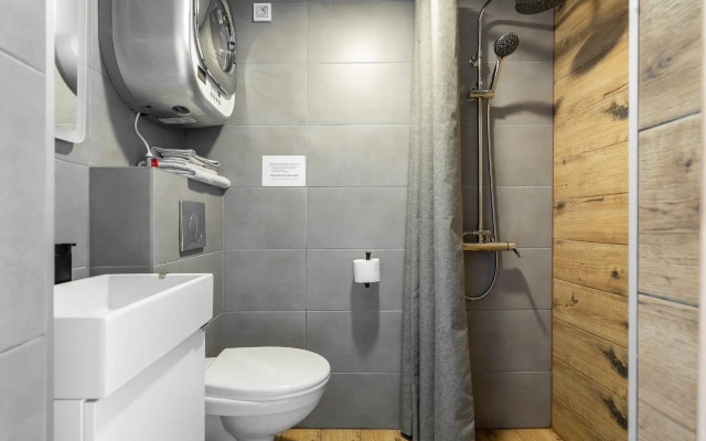 Апартаменты APARTS FROM LEXI (АПАРТС ФРОМ ЛЕКСИ) на улице Глинки