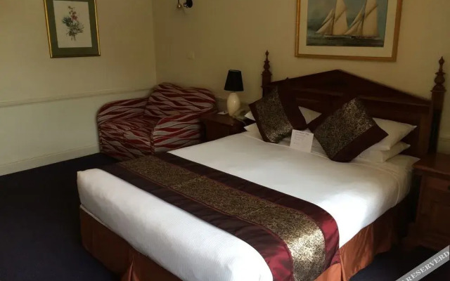 Best Western Twin Towers Inn