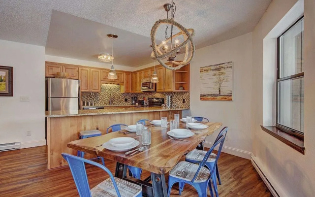 Tyra Summit A2E - 2 Br Condo