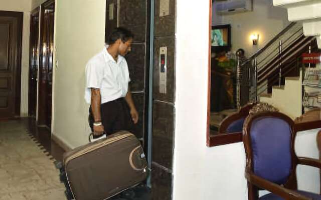 Raunak International Hotel