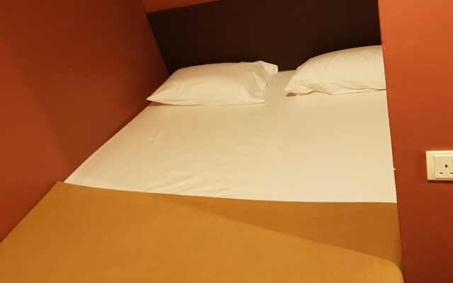 CMN Hotel & Homestay
