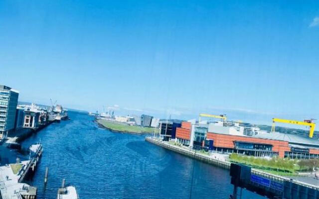 Luxury 2 Bedroom Apartment in Prime City Location