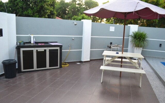 H & H Guest House (Melaka Homestay) 马六甲晋巷民宿