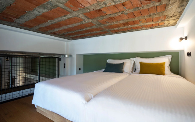 The Foundry Suites