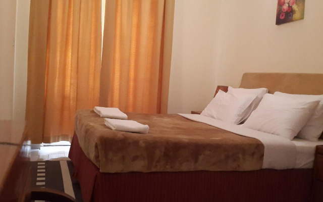 Al Raein Hotel Apartments