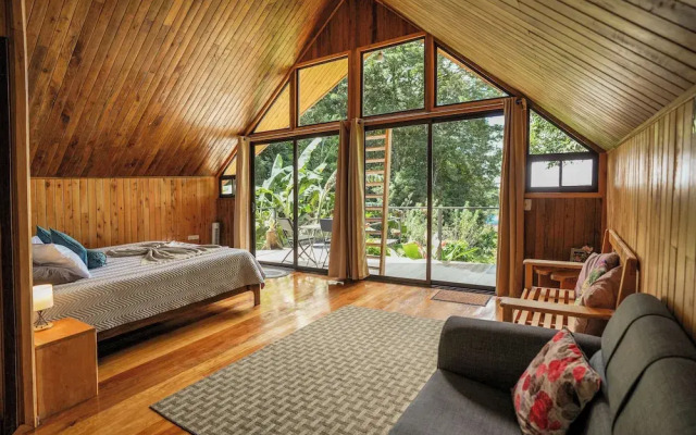 Tityra Lodge
