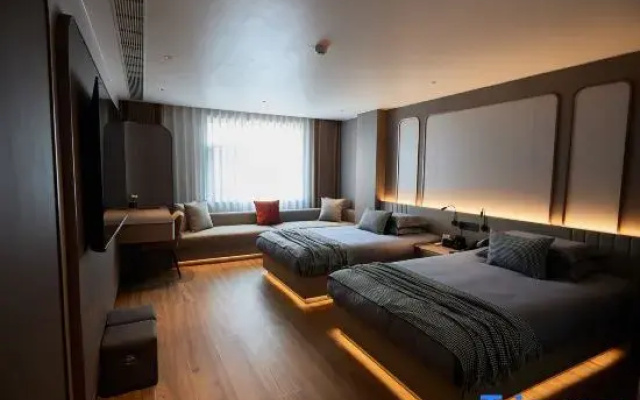 Jiuzhou Hot Spring Hotel