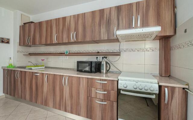 Stone Gate Apartment #2