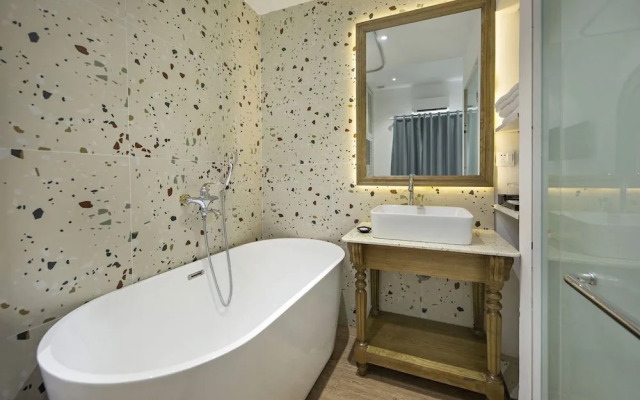 Adaline Hotel & Apartment